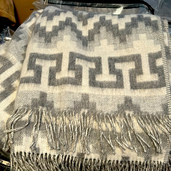 Alpaca Blanket Made in Peru